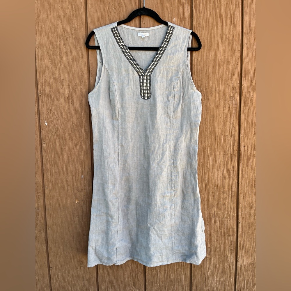 Lina Tomei linen sleeveless dress with rhinestone v-neck panel. Size L. Like new